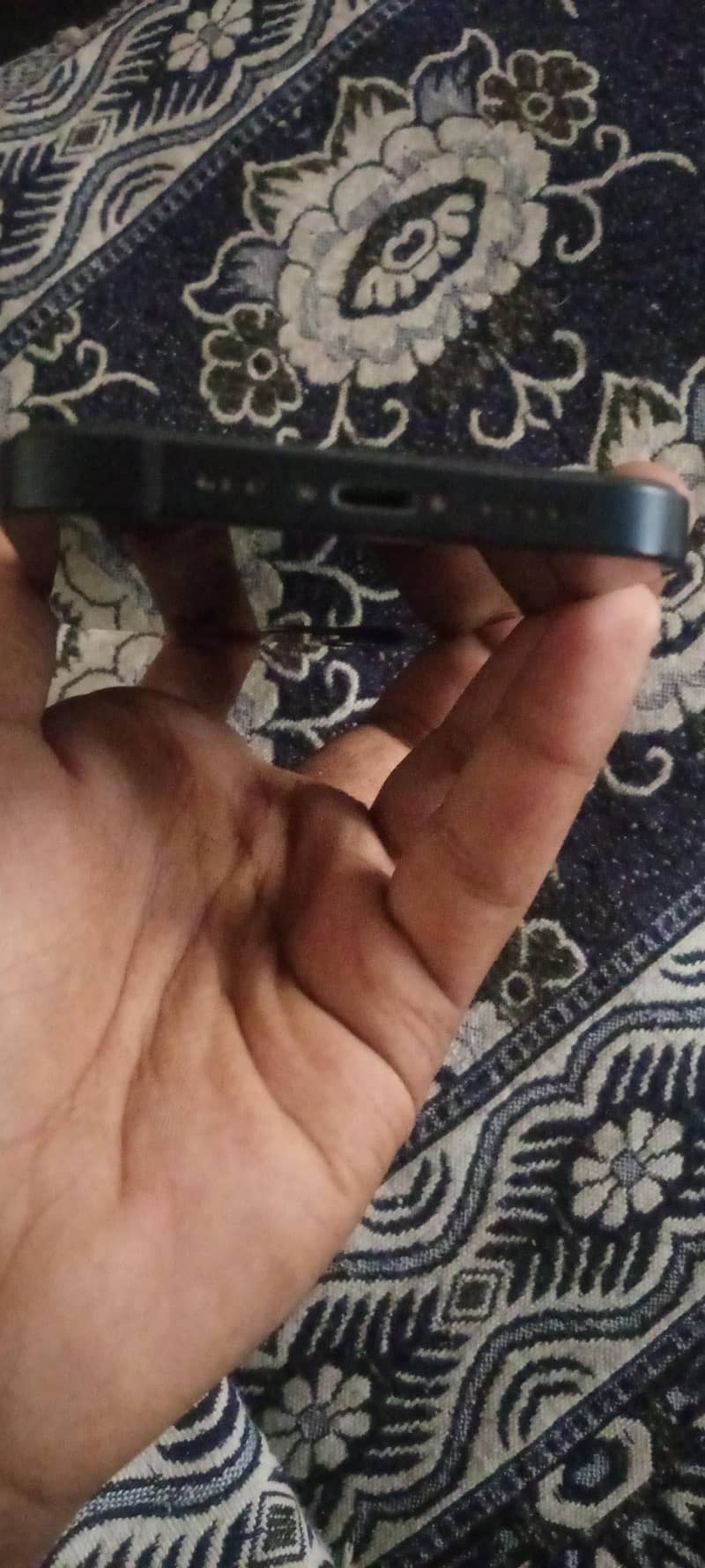 Apple iPhone 12 3
