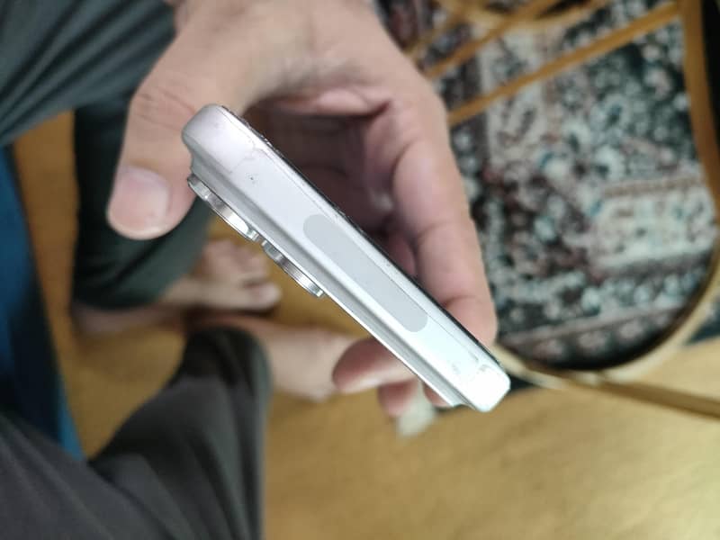 Apple iPhone 17 Pro Max 6