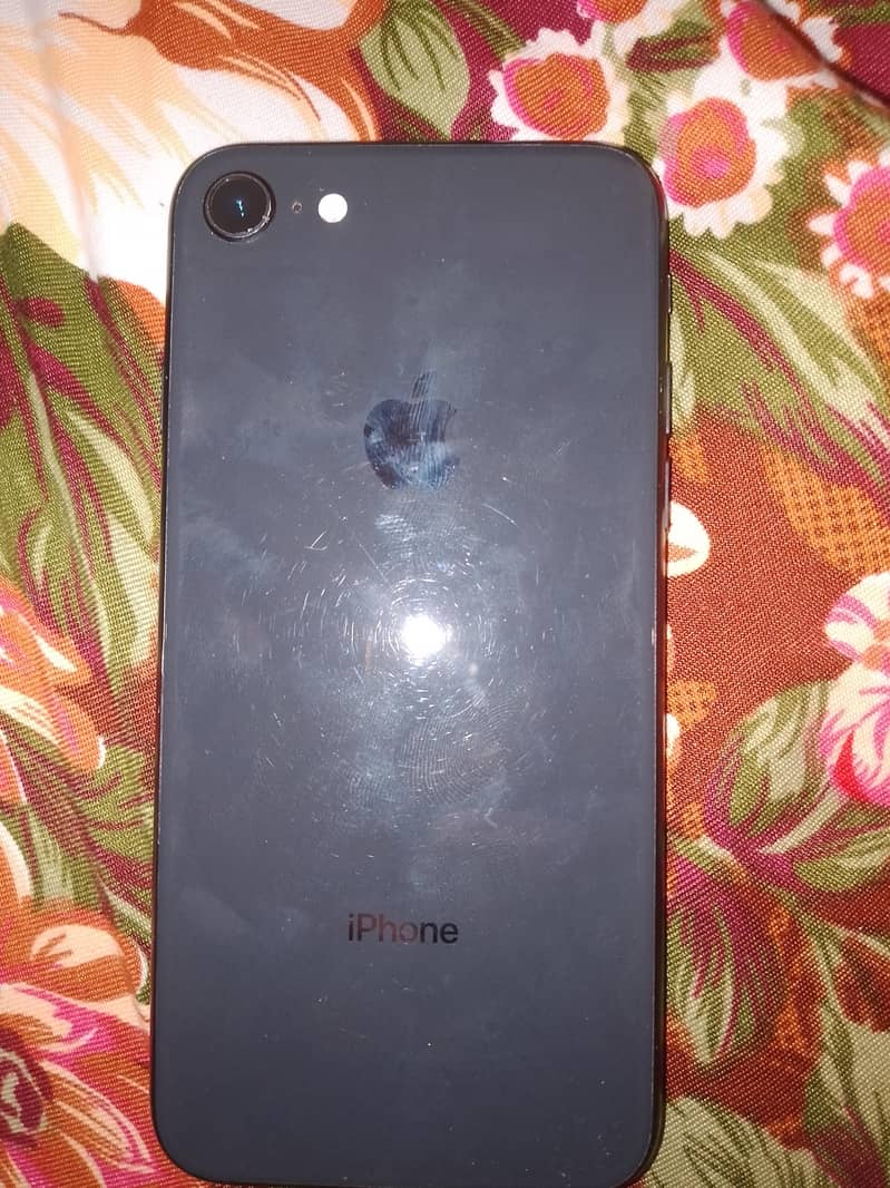 Apple iPhone 8 3