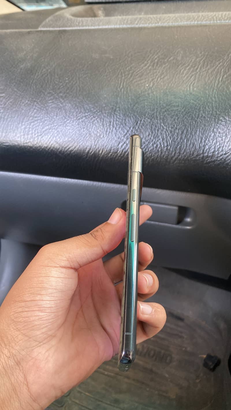 Google Pixel 7 Pro 2