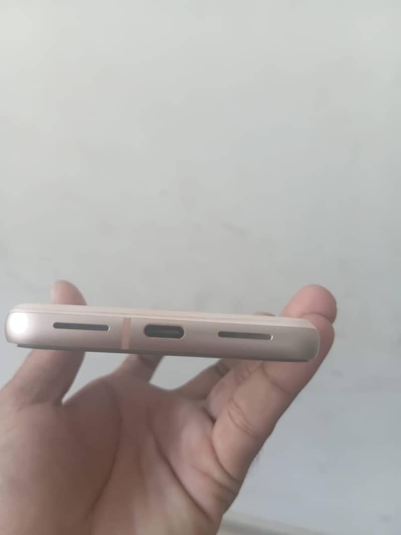 Google Pixel 8 2