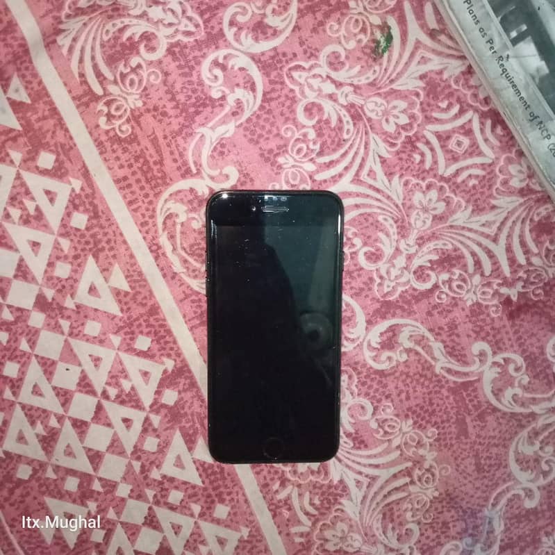 Apple iPhone 7 1