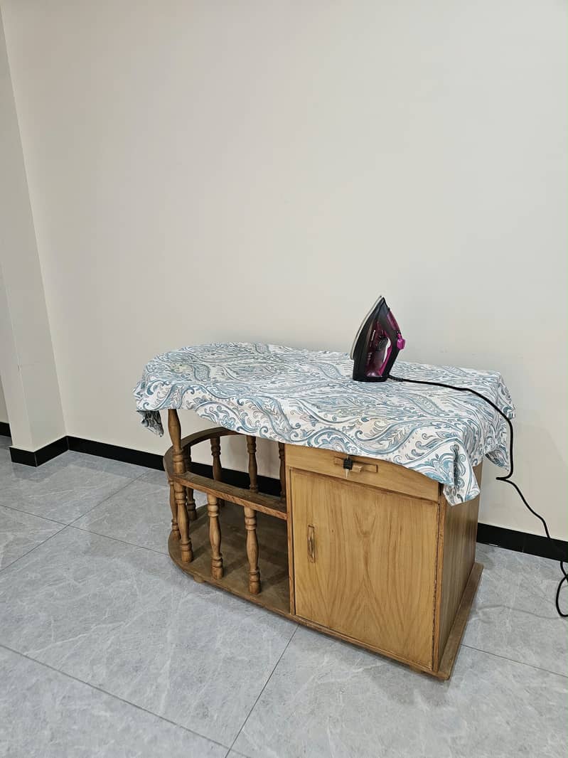 Iron Table 0
