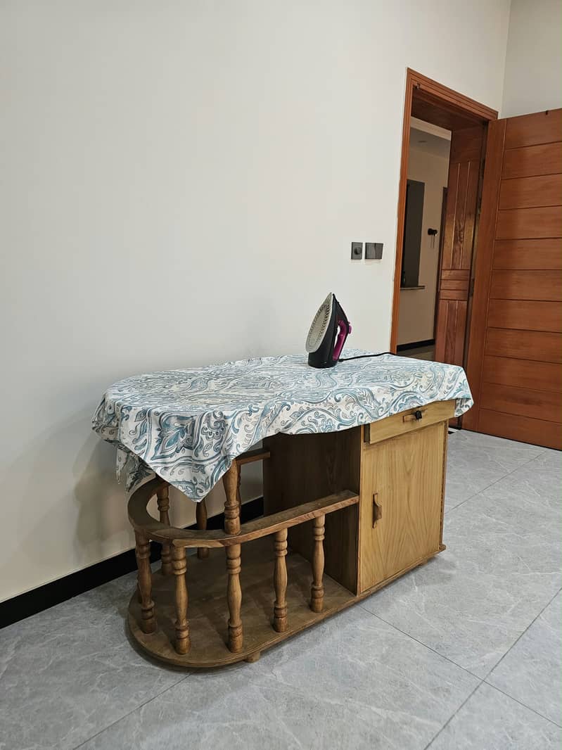 Iron Table 1