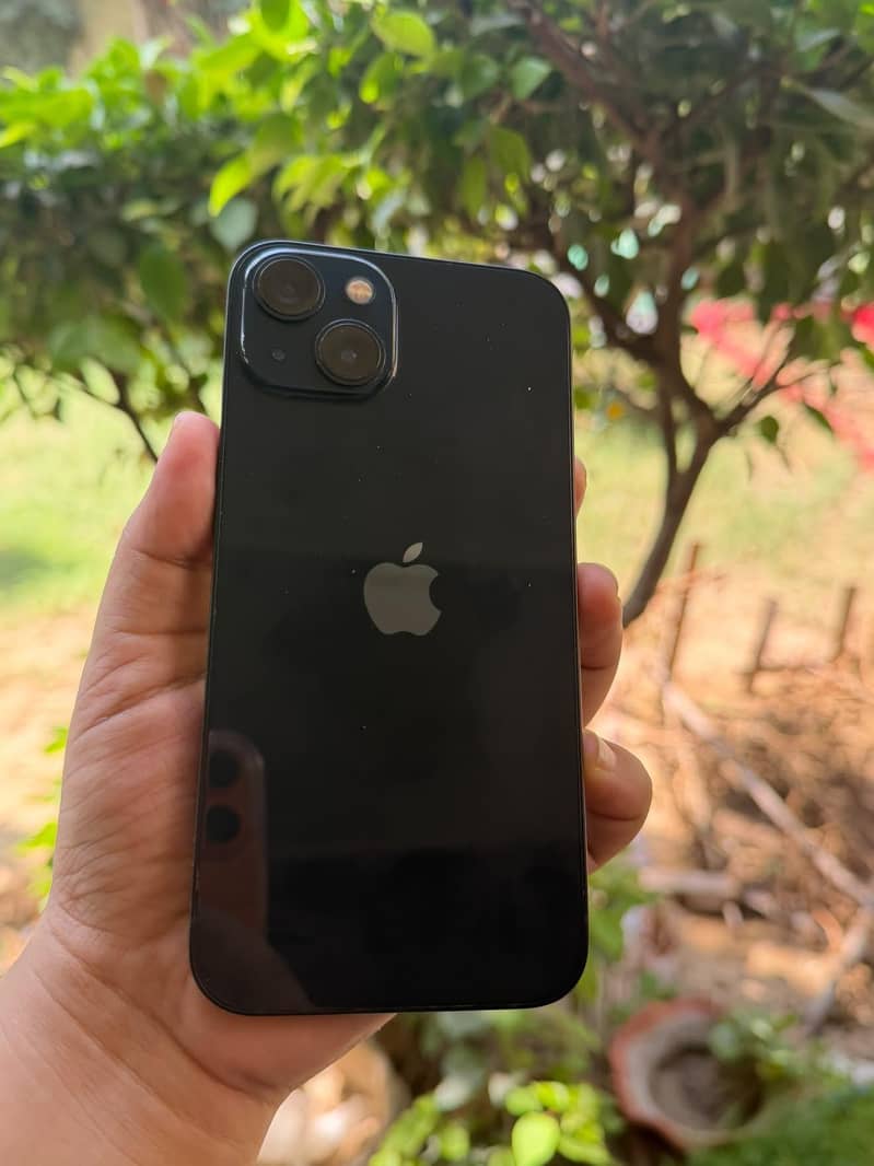 Apple iPhone 13 3