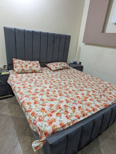 Modern bed set with velvet grey fabric