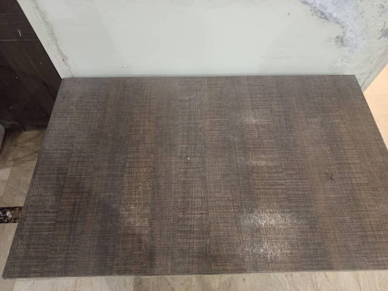 Office Table Good condition 1