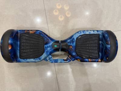 Smart Hoverboard with Bluetooth speaker (6.5 inch]