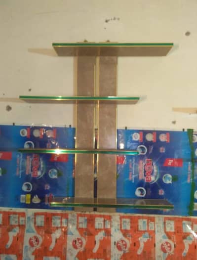 Wall hanging shelves