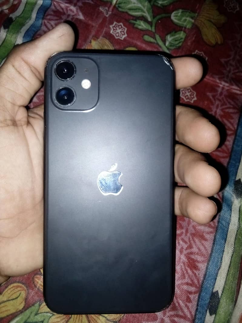 Apple iPhone 11 3
