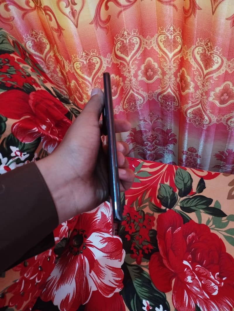 Tecno CAMON 30S 3