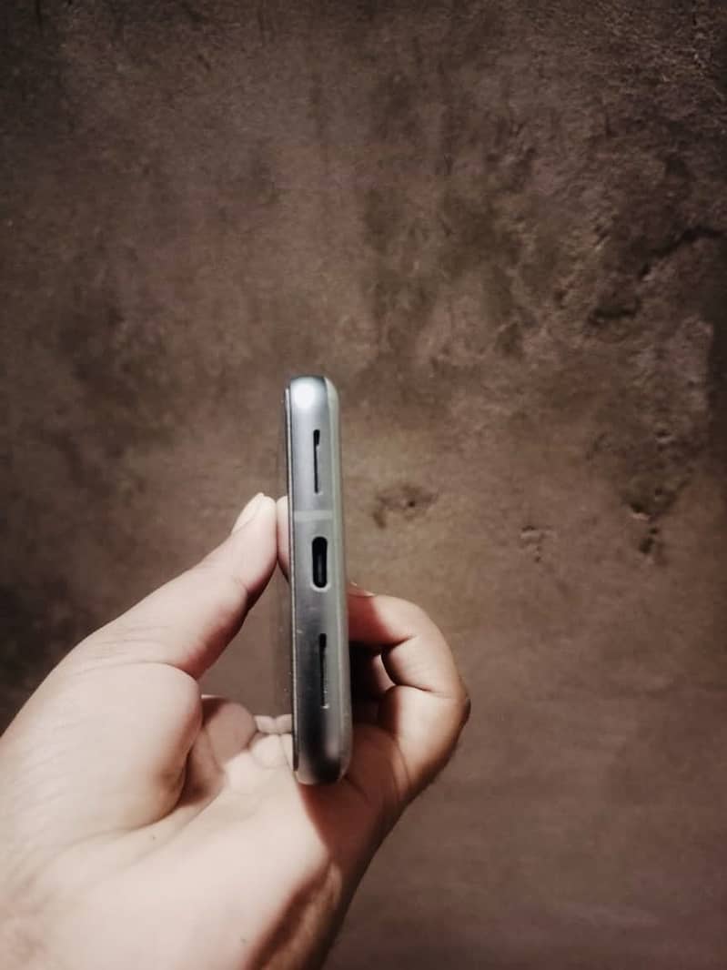 Google Pixel 8 0