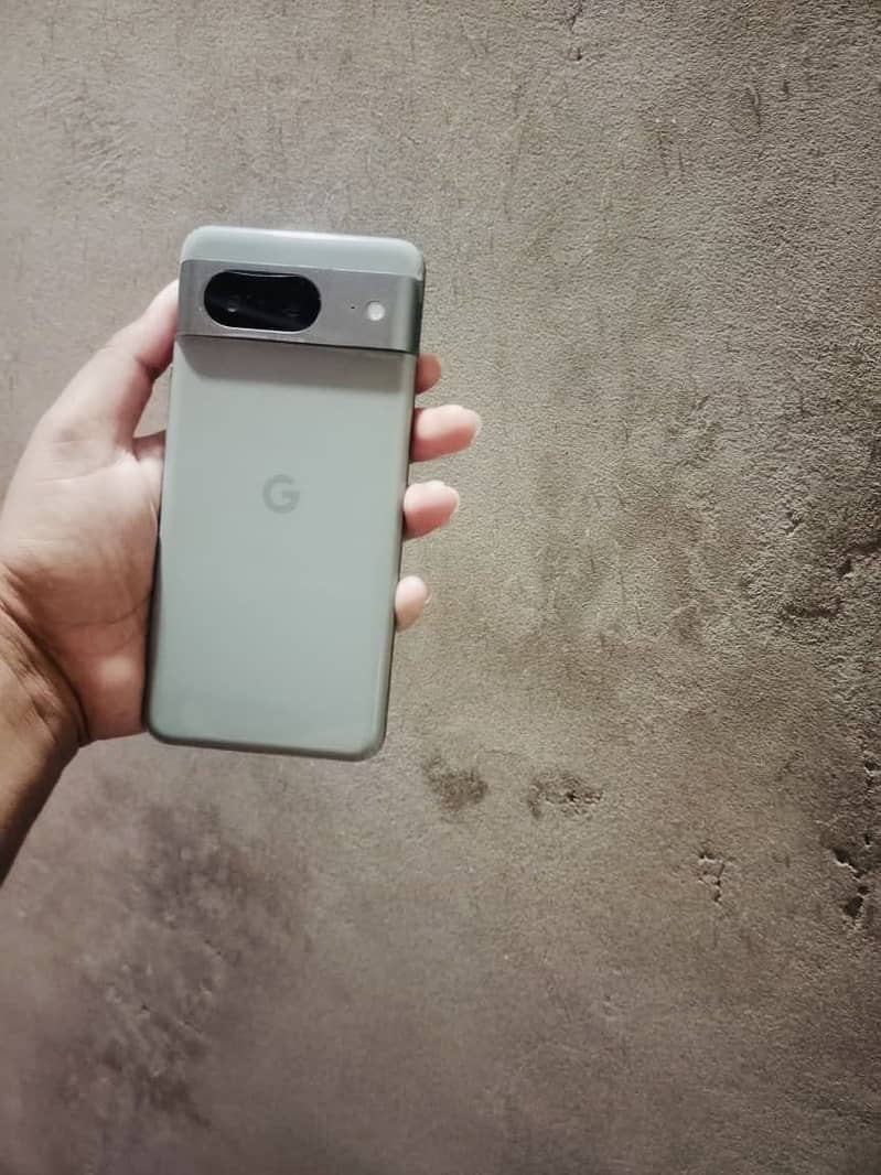 Google Pixel 8 1