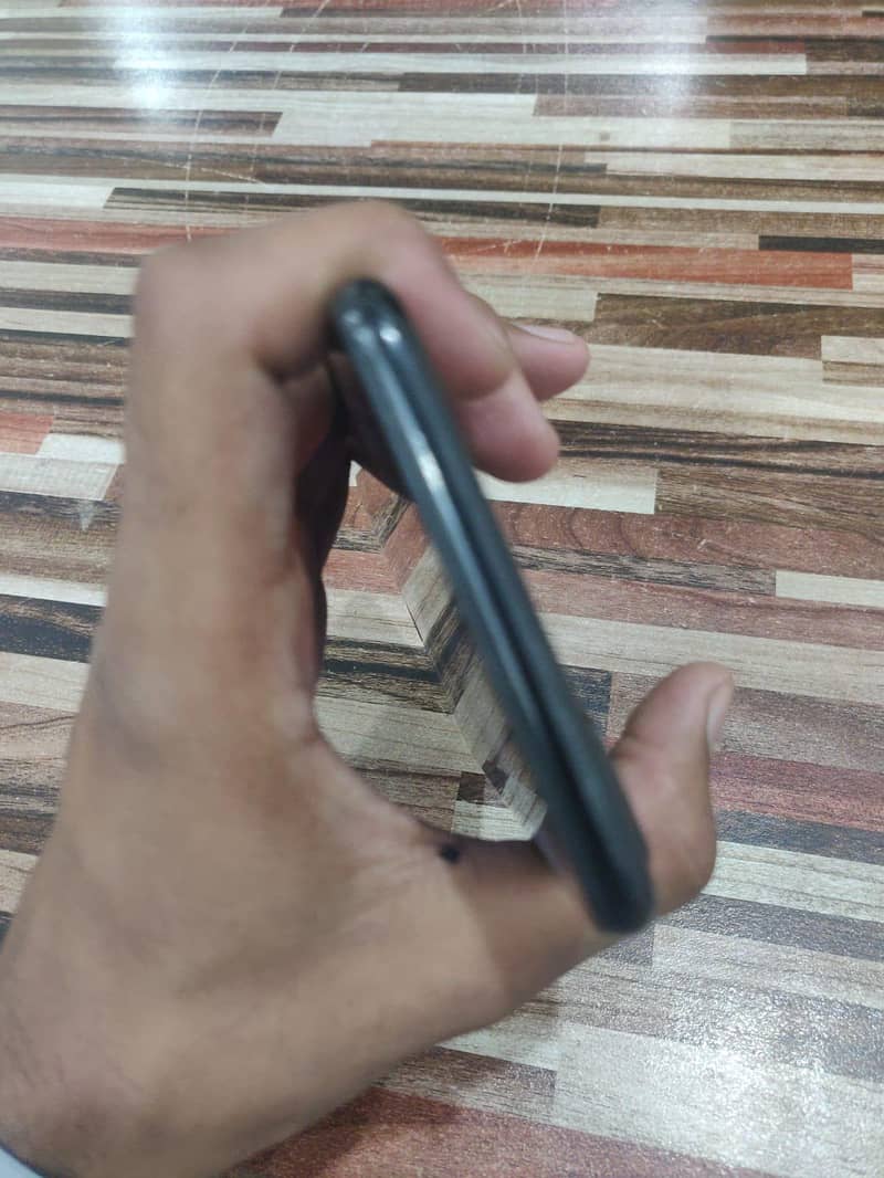 Apple iPhone 7 Plus 4