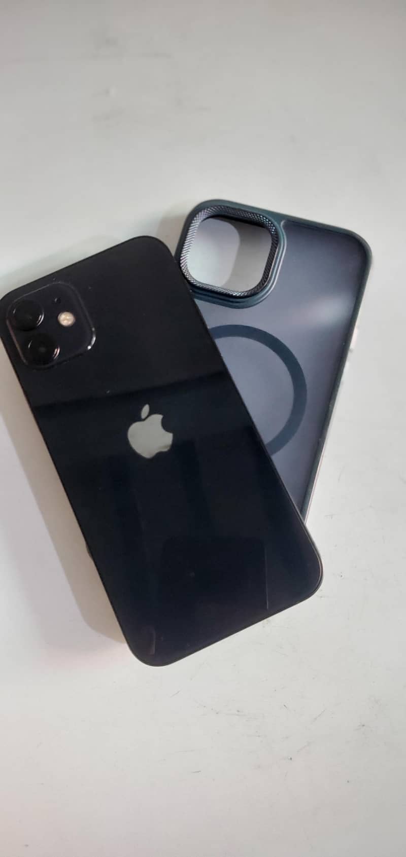 Apple iPhone 12 6