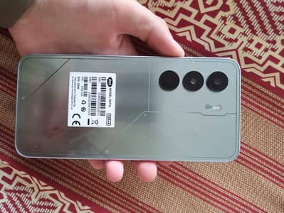 Itel Power 70 10/10 condition box aur powerbank bi hai