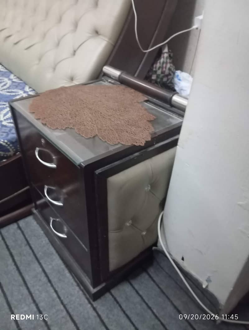 ChenOne Bed 1
