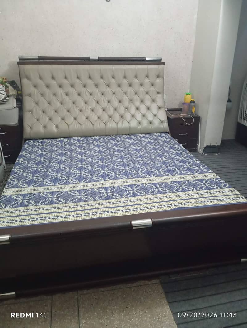 ChenOne Bed 3