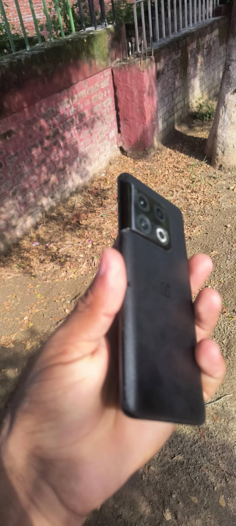 One Plus 10 Pro 1