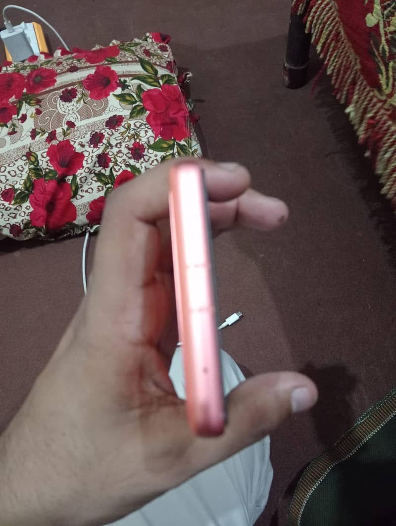 Google Pixel 7a 4
