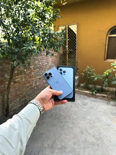 Apple iPhone 13 Pro