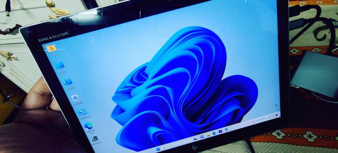 HP Elite X2 G4 core I5 8th Generation