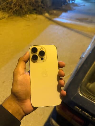 Apple iPhone 16 Pro