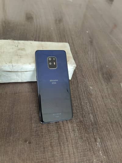 Docomo f-51A 5g