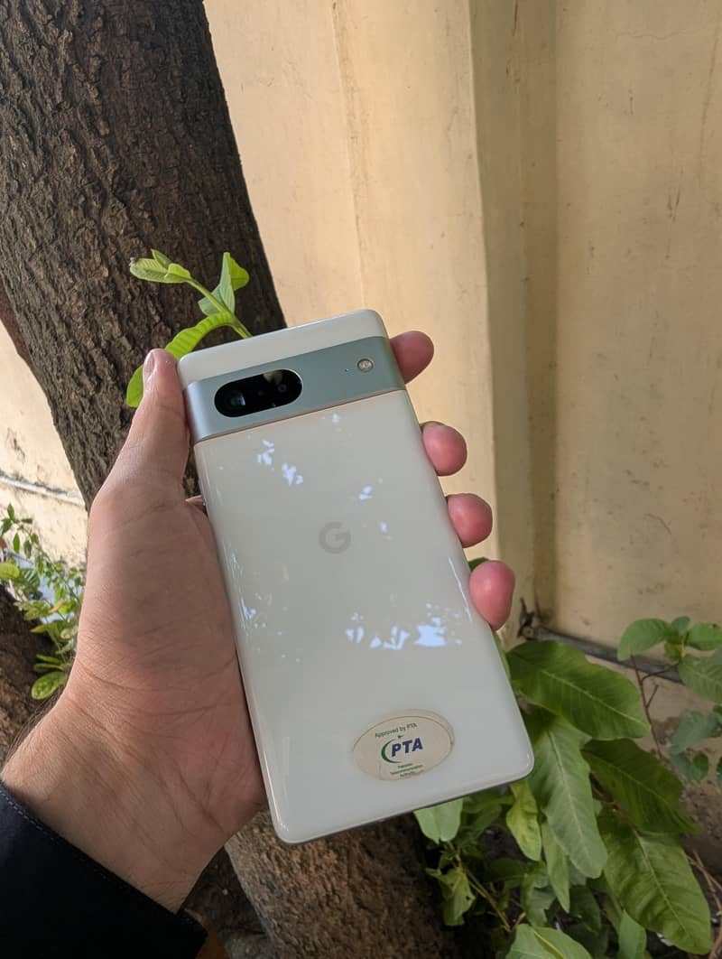 Google Pixel 7 3