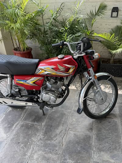 HONDA CG 125 (2025)