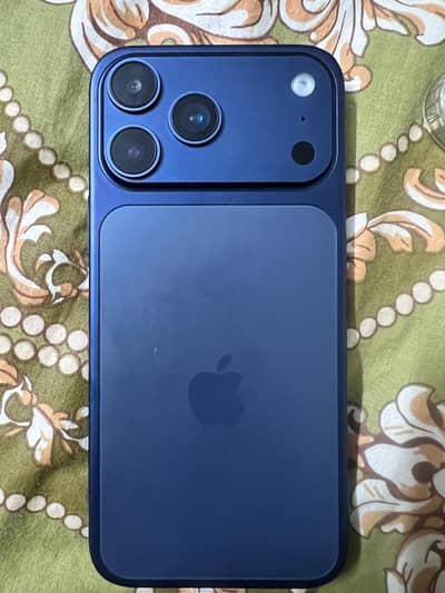 Apple iPhone 17 Pro Max 1TB non pta C. . . o(. . p/. . . y