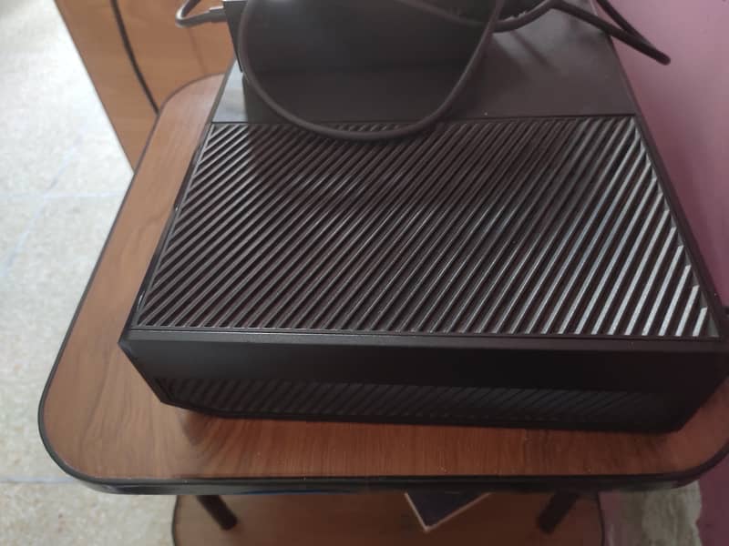 Xbox one 1TB 1