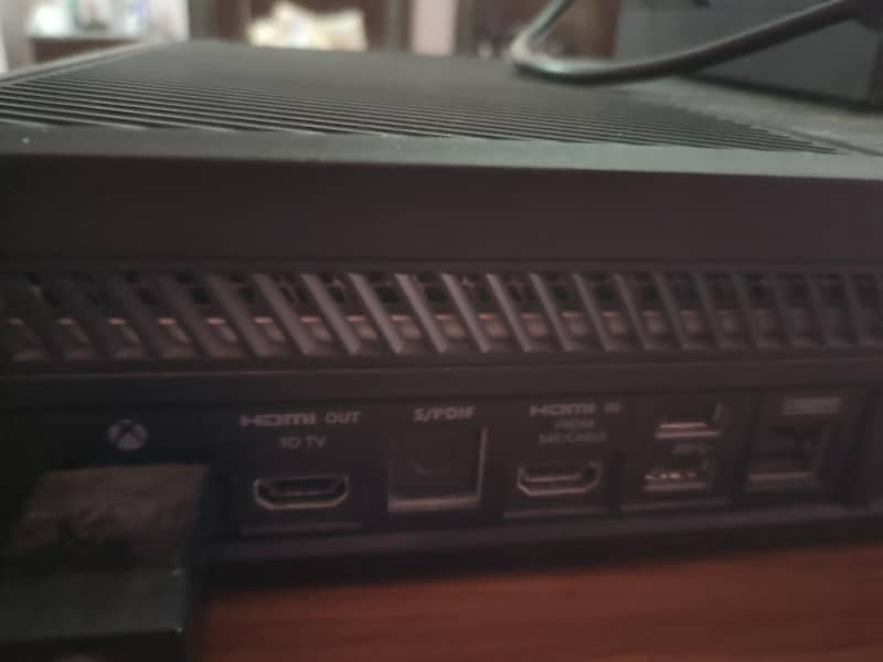 Xbox one 1TB 2