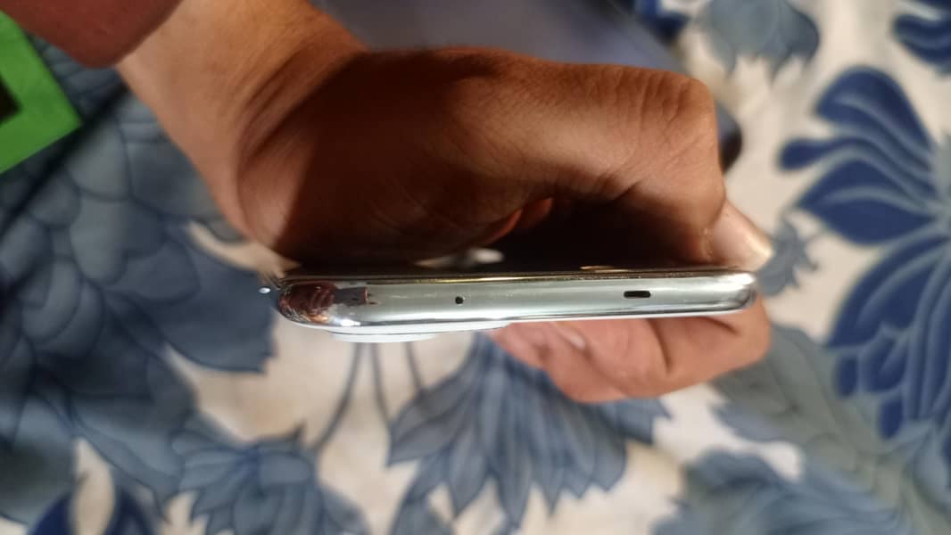 Tecno spark40 pro plus 2