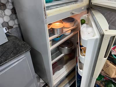 Refrigerator