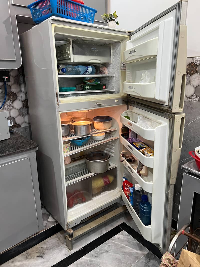 Refrigerator 4