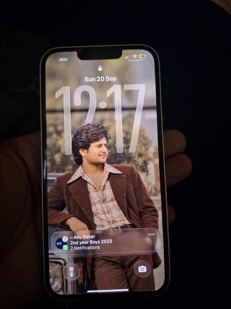 Apple iPhone 13 5