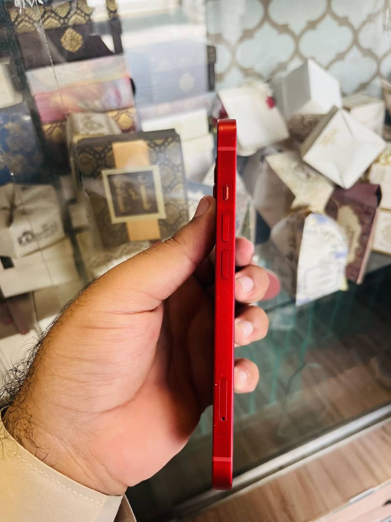 Apple iPhone 13 3