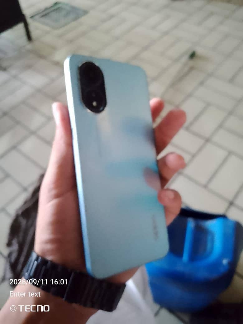 OPPO A18 0