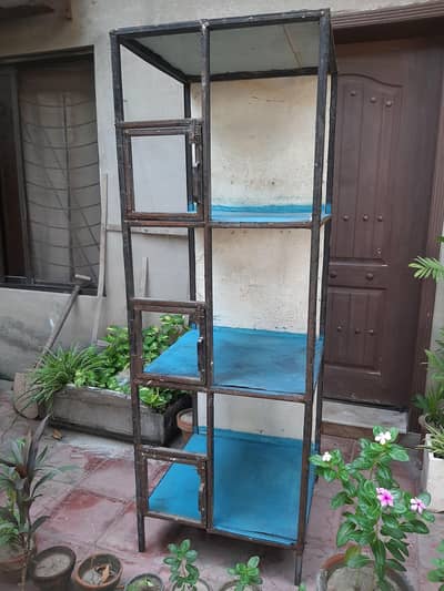 cage for birds,