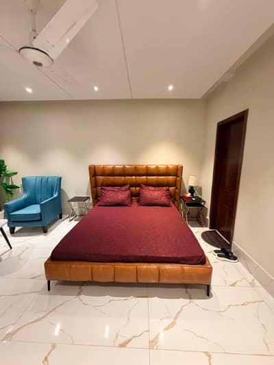 Daily Basis Apartment & Rooms Per day Perweek Short stay Available in E-11 Islamabad