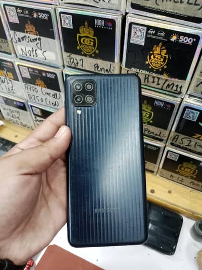 Samsung Mobile M12
