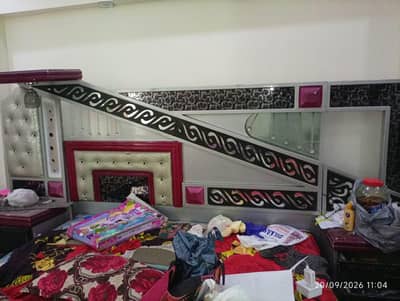 Bad and Almari set