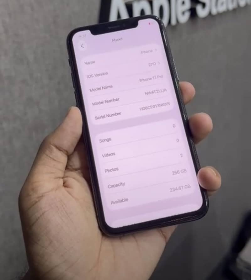 Apple iPhone 11 Pro 1