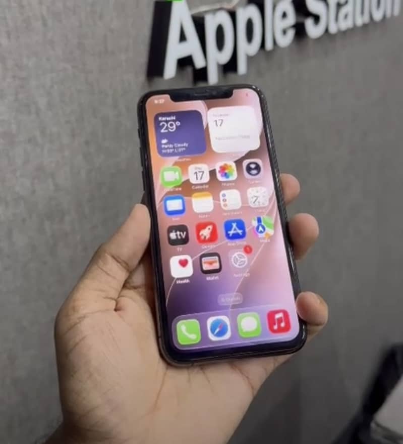 Apple iPhone 11 Pro 2