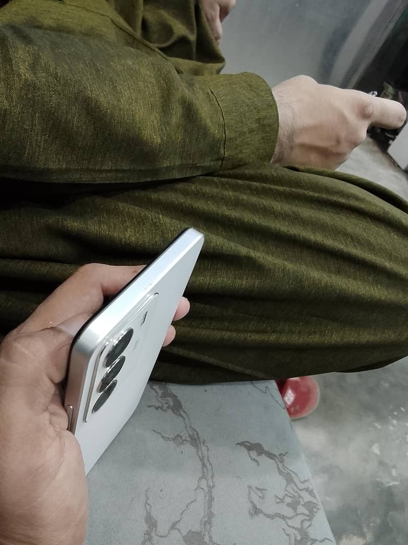 Realme C71 3