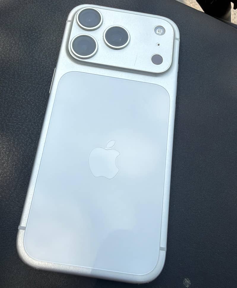 iPhone 17 pro 0
