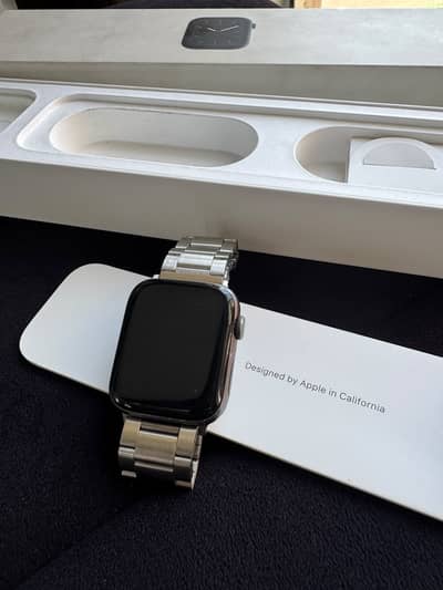 Apple watch series 5 44mm space grey aluminum