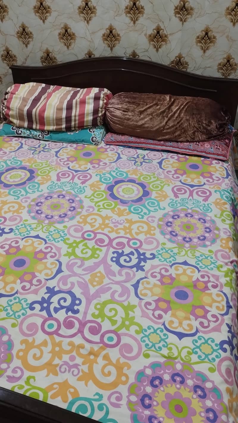 double bed 0