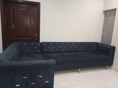 good condition l shaped sofa velvet